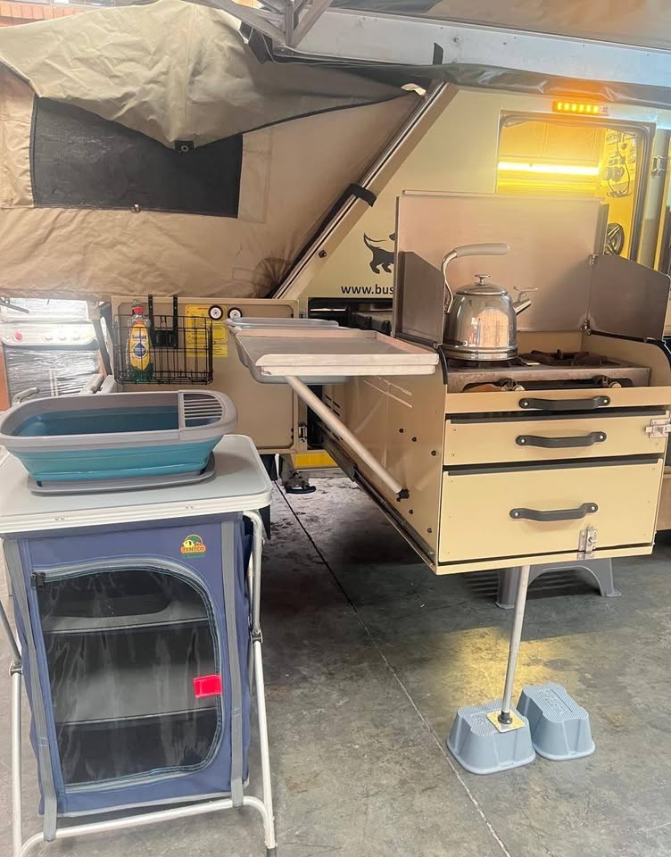 Bushlap Ratel 6